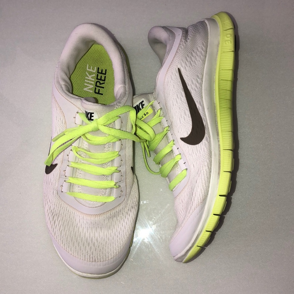 Nike free 3.0 size 9